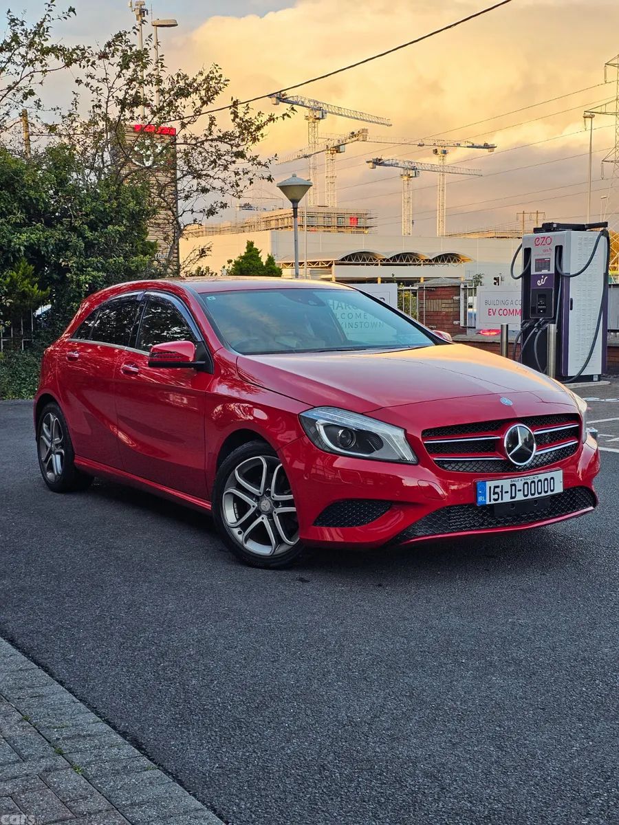 Mercedes-Benz A-Class Hatchback, Petrol, 2015, Red
