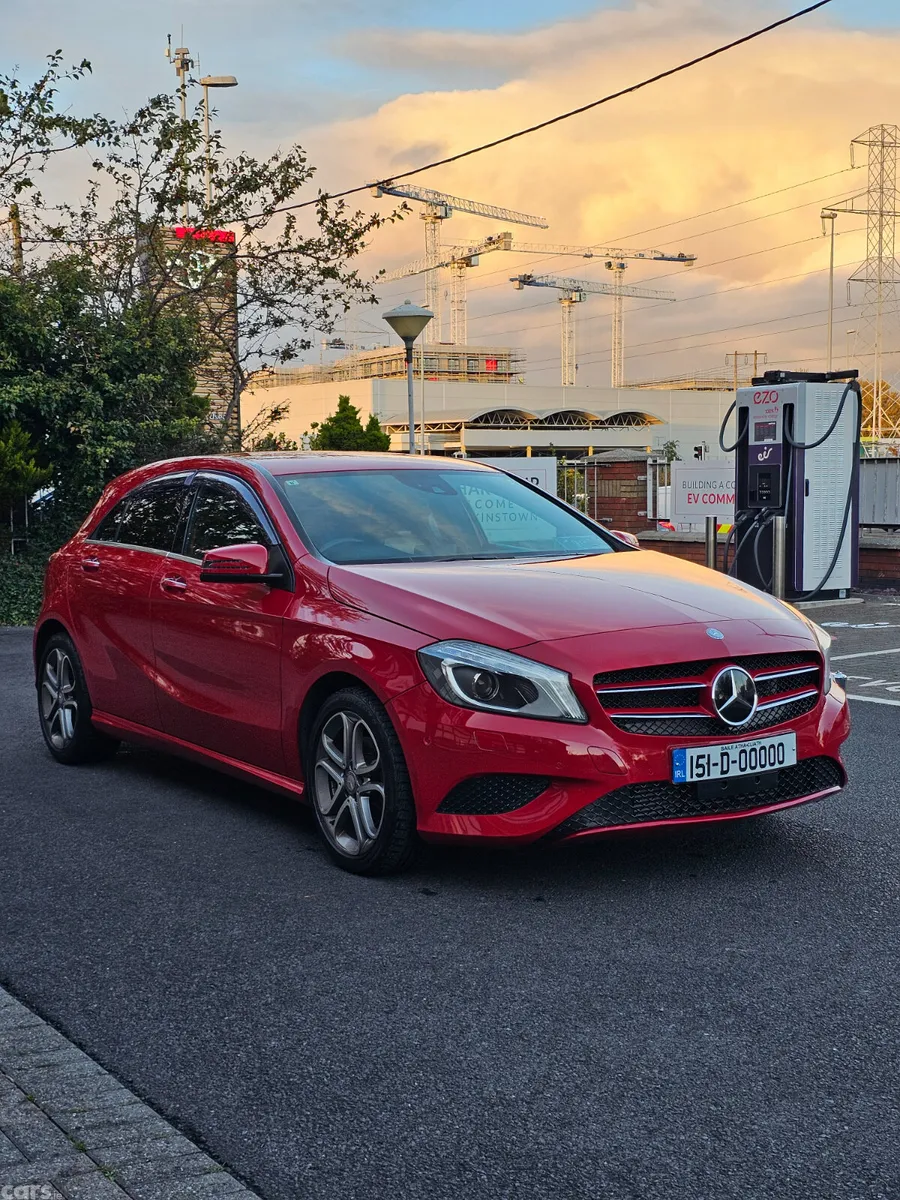 Mercedes-Benz A-Class Hatchback, Petrol, 2015, Red