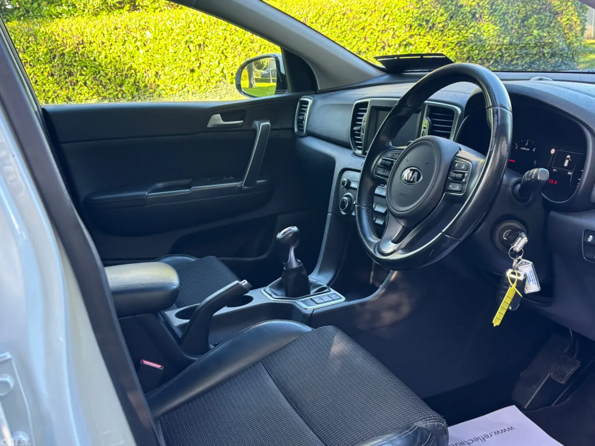 Kia Sportage SUV, Diesel, 2016, White