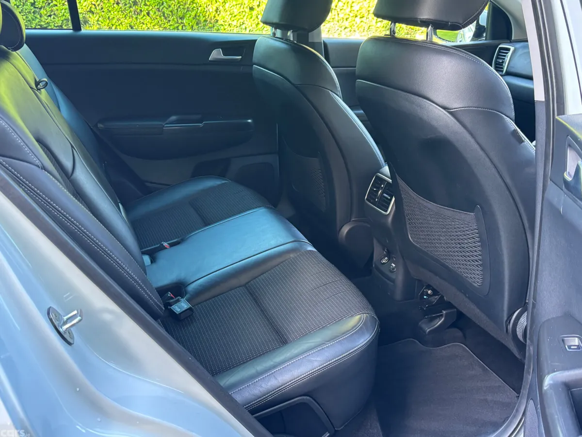 Kia Sportage SUV, Diesel, 2016, White