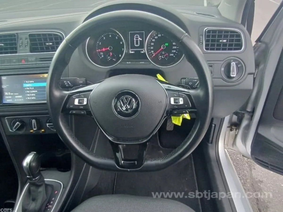 Volkswagen Polo Hatchback, Petrol, 2015, Silver