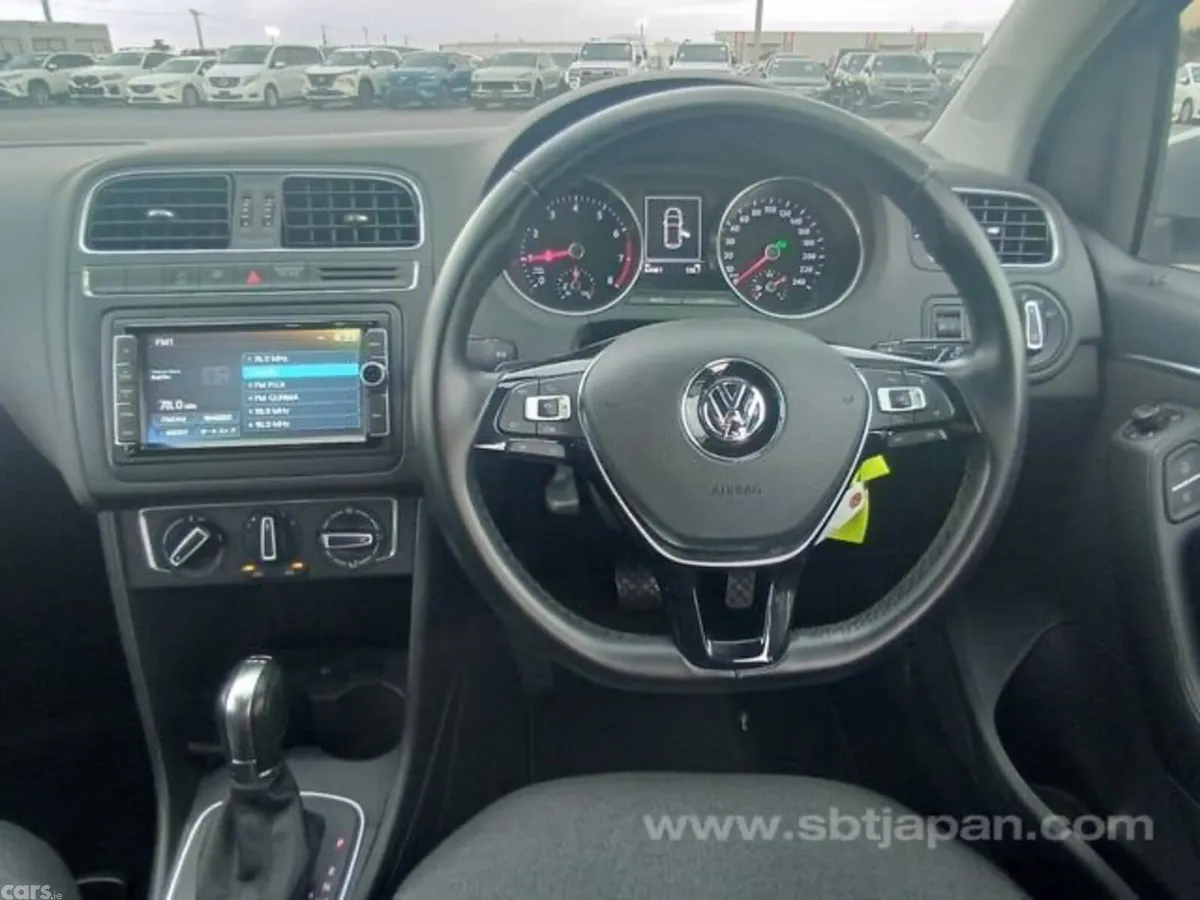 Volkswagen Polo Hatchback, Petrol, 2015, Silver