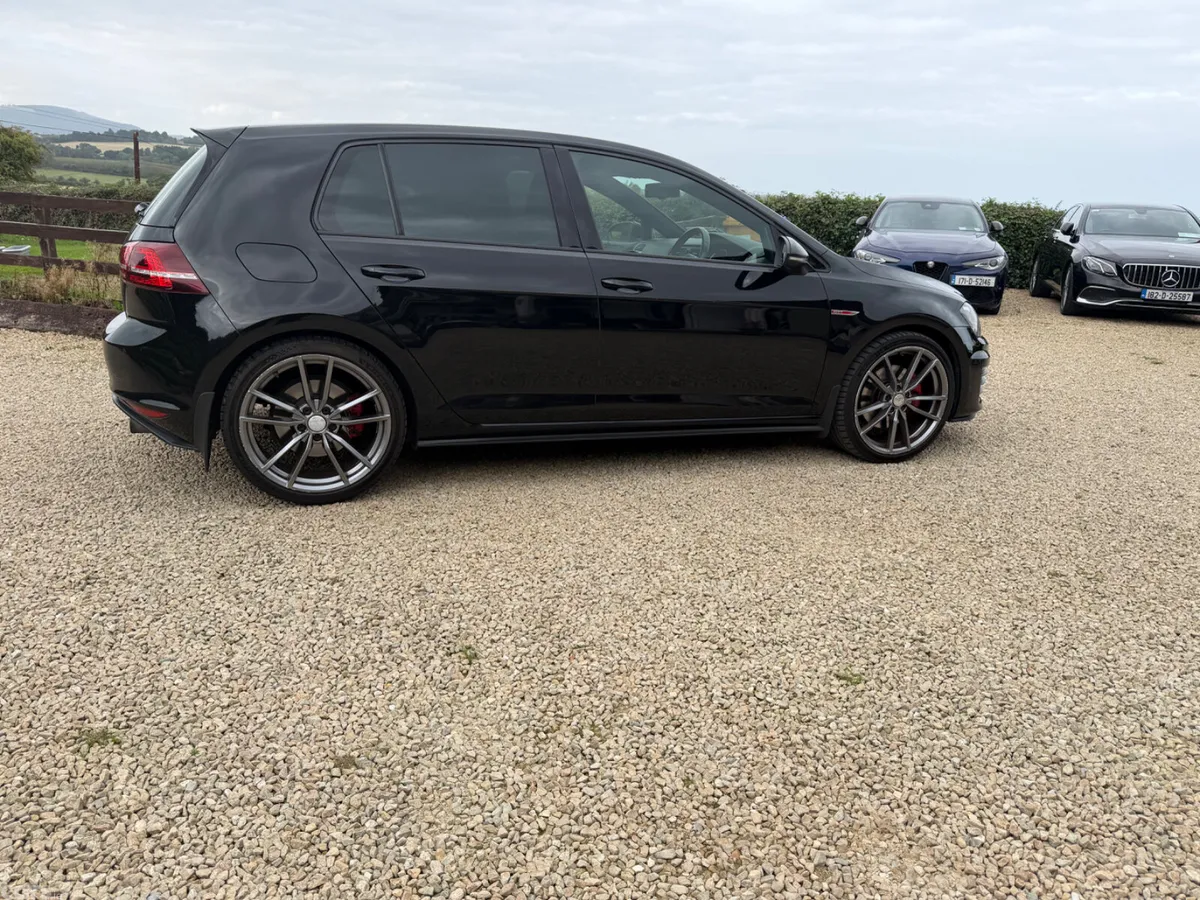 Volkswagen Golf Hatchback, Petrol, 2015, Black
