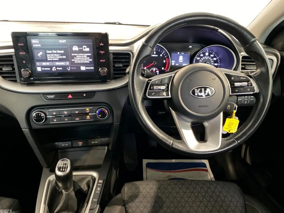 Kia Ceed Hatchback, Diesel Hybrid, 2021, Black