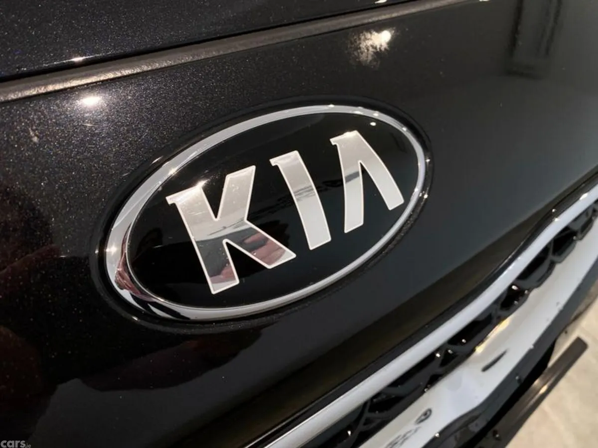 Kia Ceed Hatchback, Diesel Hybrid, 2021, Black