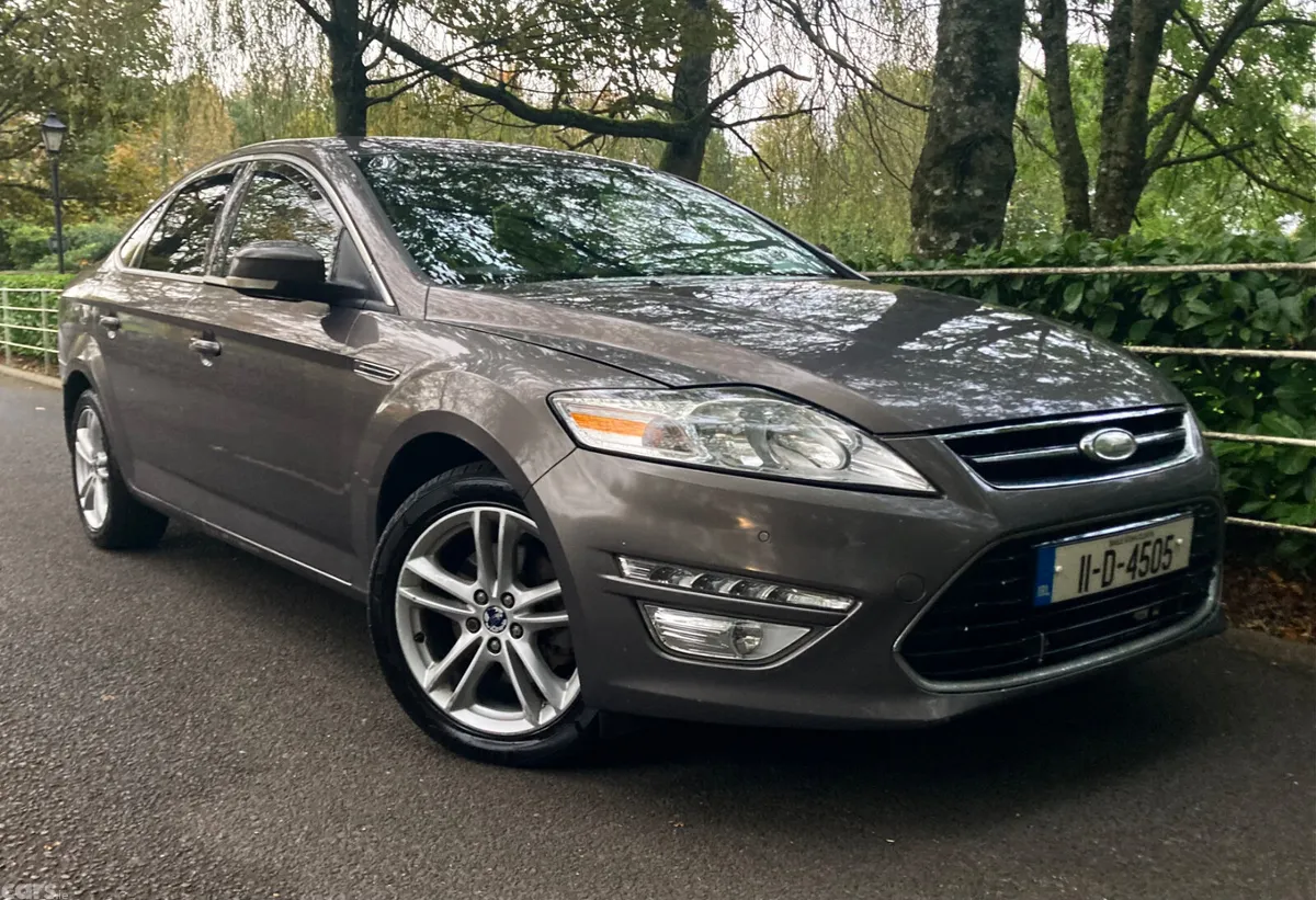 Ford Mondeo Saloon, Diesel, 2011, Brown