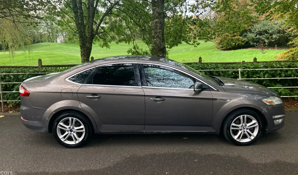 Ford Mondeo Saloon, Diesel, 2011, Brown