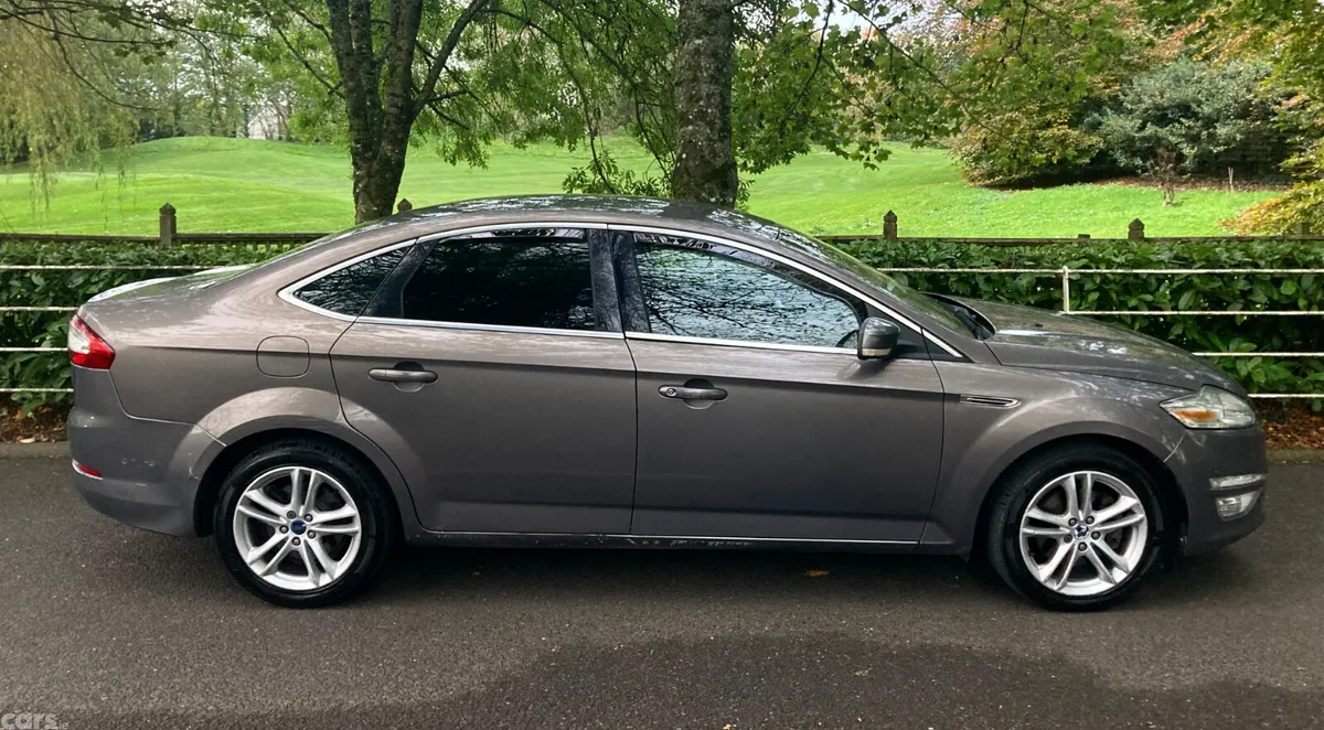 Ford Mondeo Saloon, Diesel, 2011, Brown