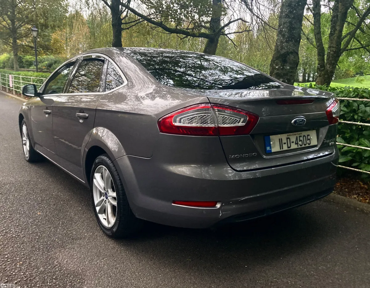 Ford Mondeo Saloon, Diesel, 2011, Brown