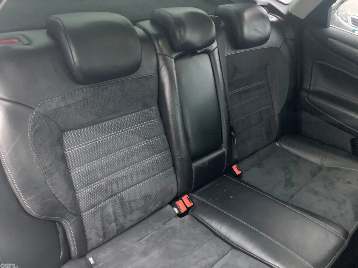 Ford Mondeo Saloon, Diesel, 2011, Brown