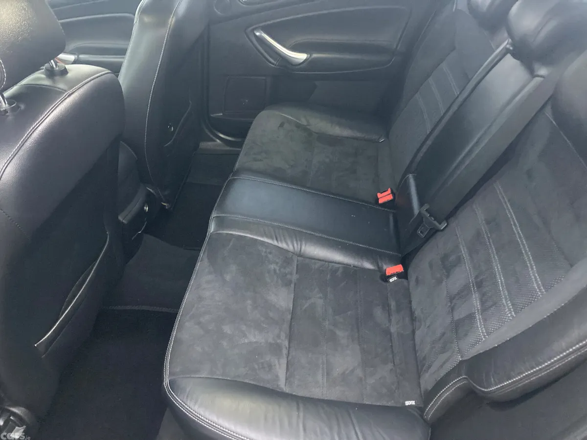 Ford Mondeo Saloon, Diesel, 2011, Brown