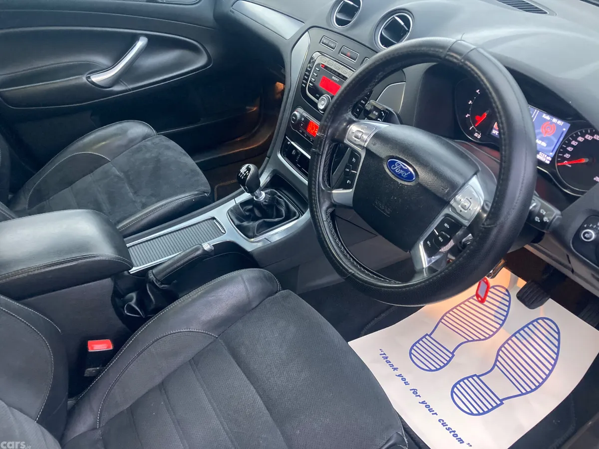 Ford Mondeo Saloon, Diesel, 2011, Brown