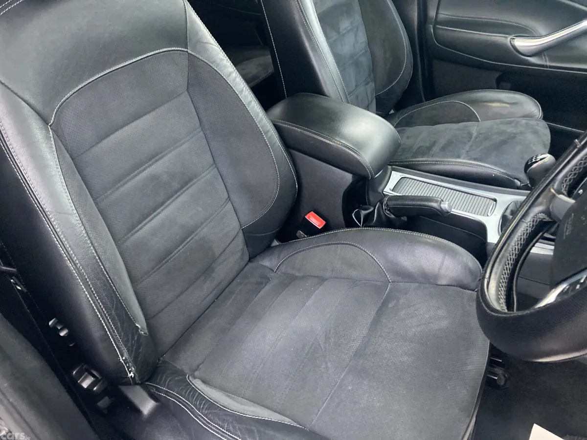 Ford Mondeo Saloon, Diesel, 2011, Brown