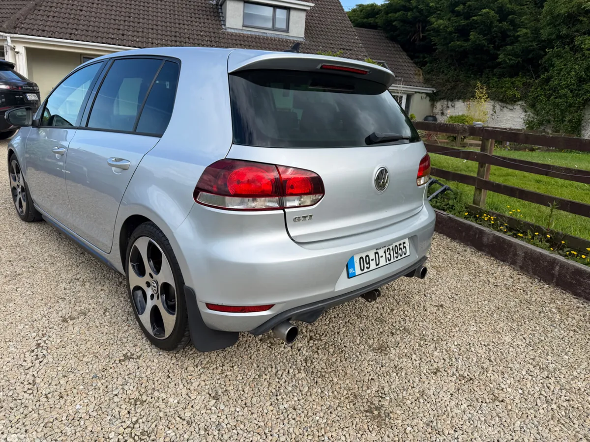 Volkswagen Golf Hatchback, Petrol, 2009, Silver