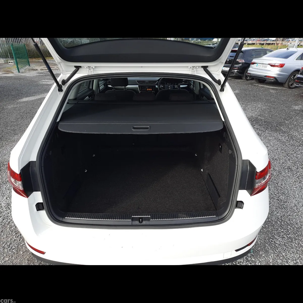 Skoda Superb Estate, Diesel, 2021, White