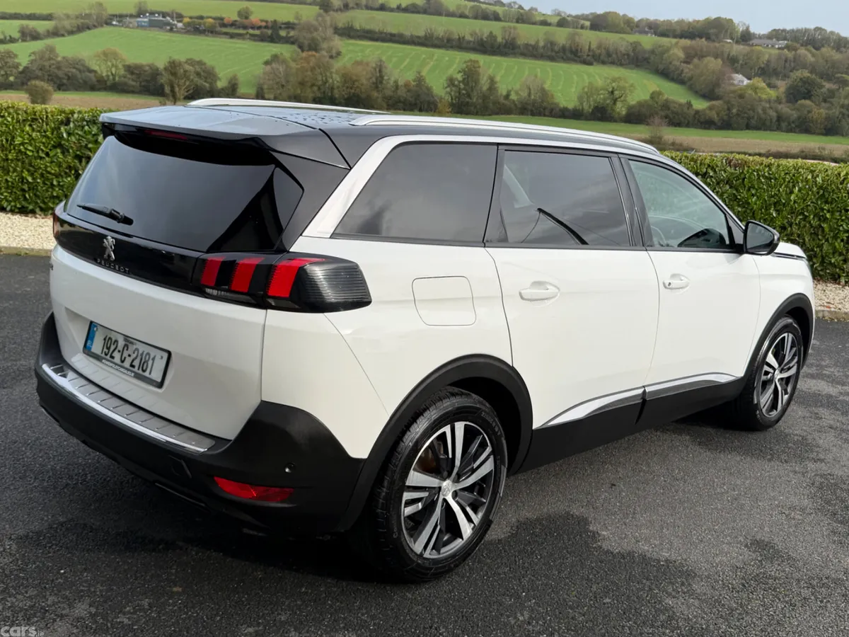 Peugeot 5008 MPV, Diesel, 2019, White
