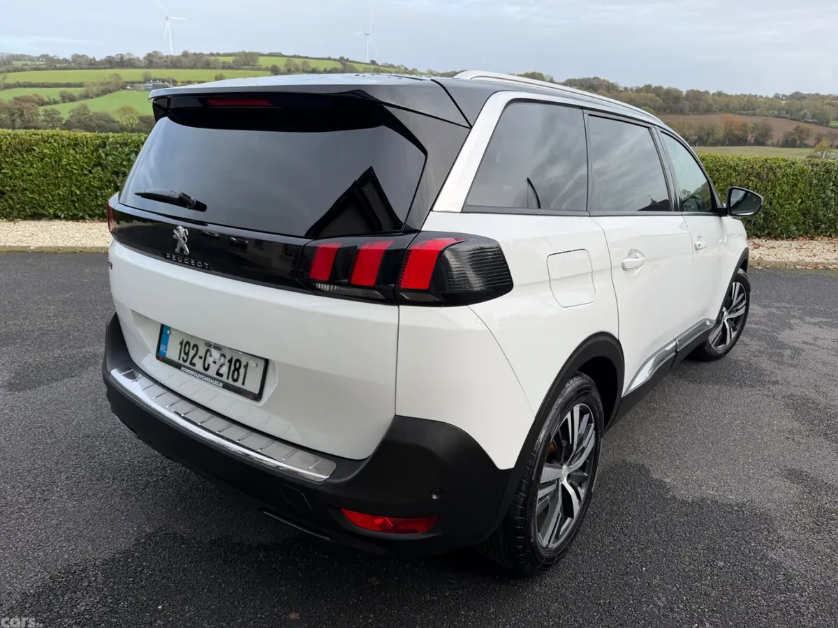 Peugeot 5008 MPV, Diesel, 2019, White