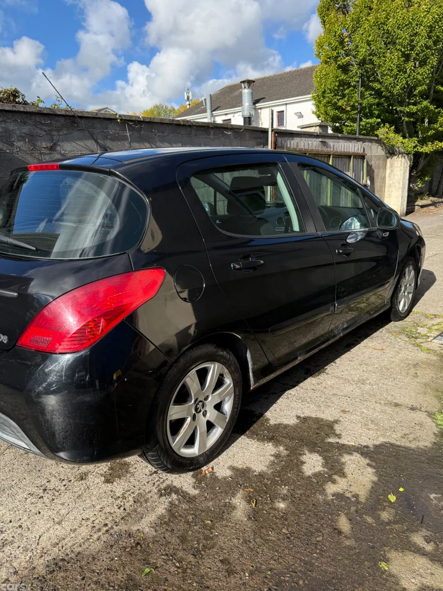 Peugeot 308 Hatchback, Diesel, 2012, Black