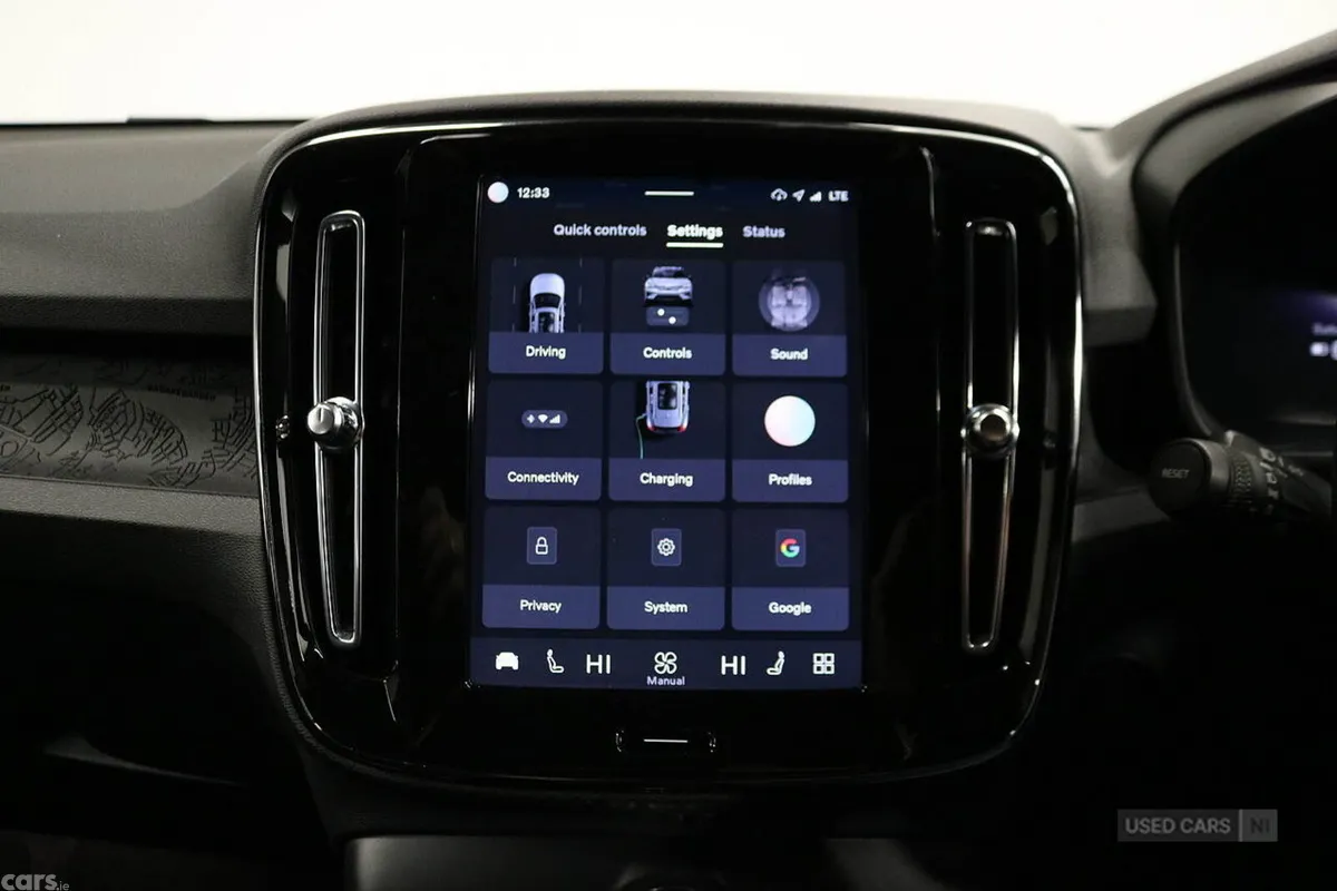 Volvo XC40 SUV, Electric, 2024, Grey