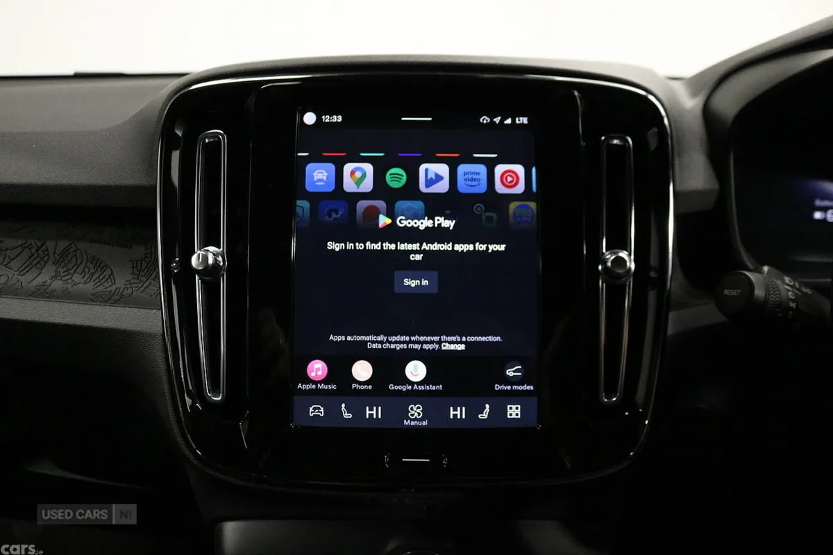 Volvo XC40 SUV, Electric, 2024, Grey