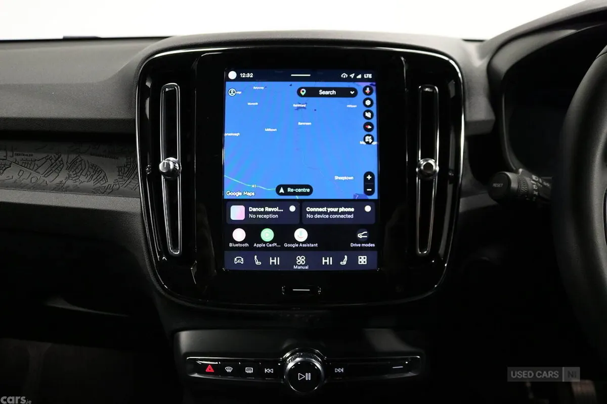Volvo XC40 SUV, Electric, 2024, Grey