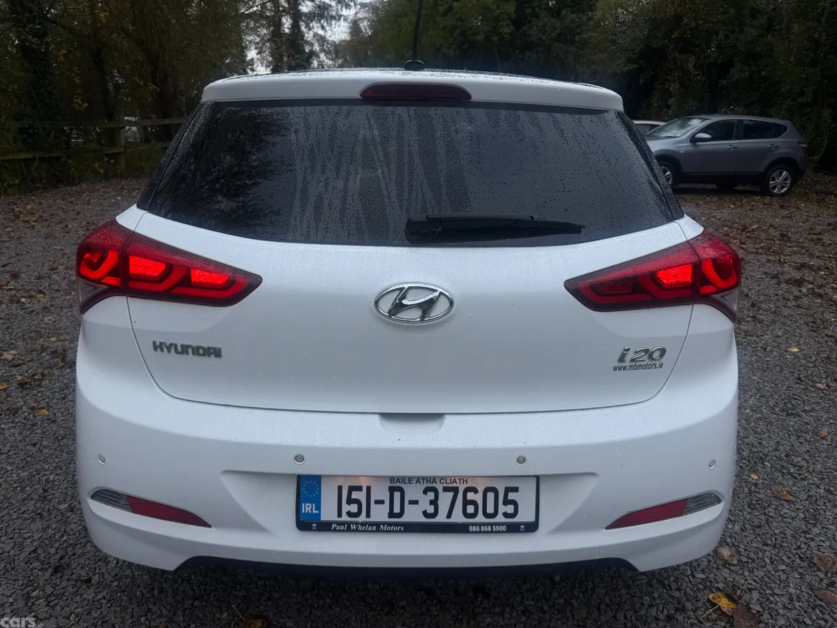 Hyundai i20 Hatchback, Petrol, 2015, White