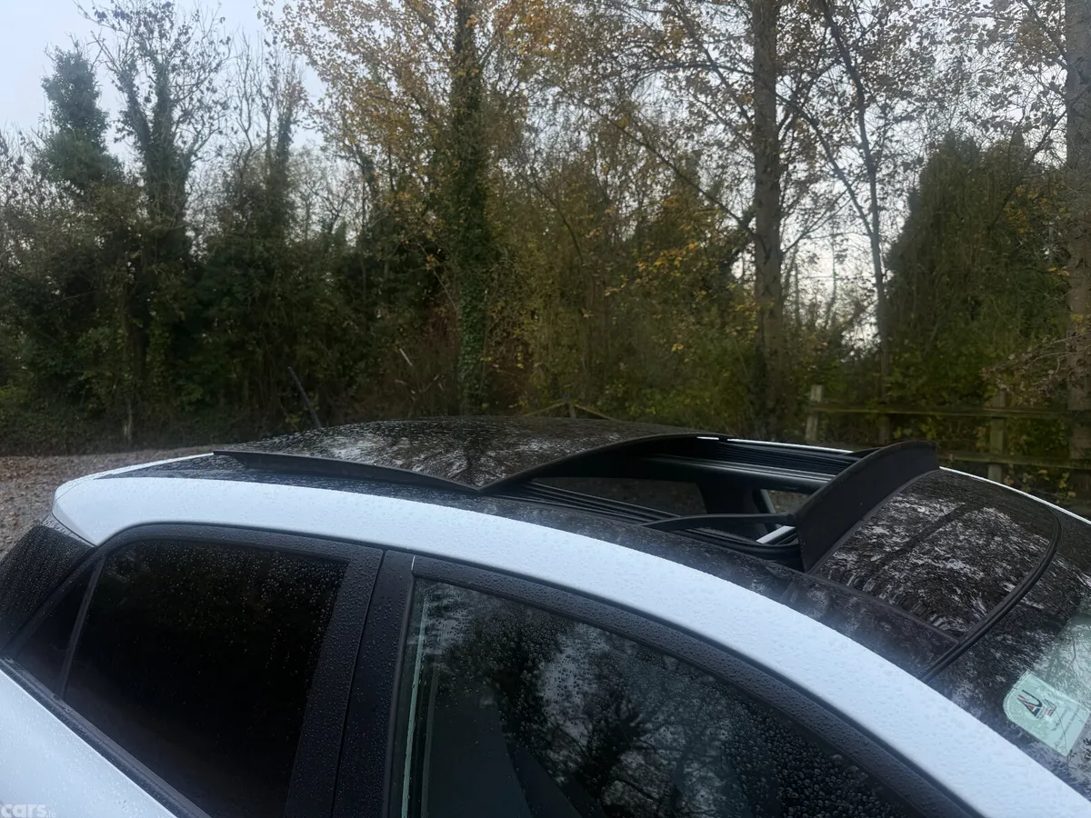 Hyundai i20 Hatchback, Petrol, 2015, White