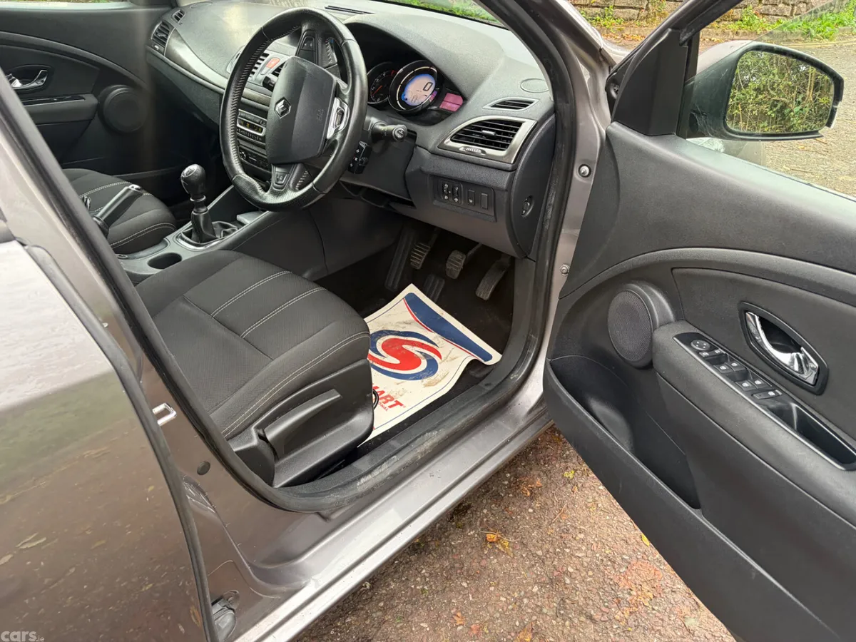 Renault Fluence Saloon, Diesel, 2015, Grey