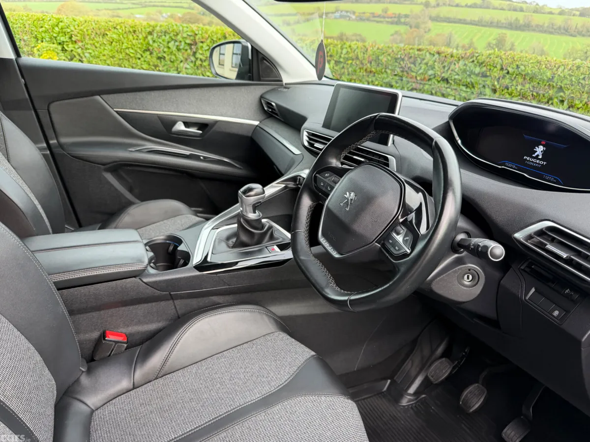 Peugeot 3008 MPV, Diesel, 2020, Grey