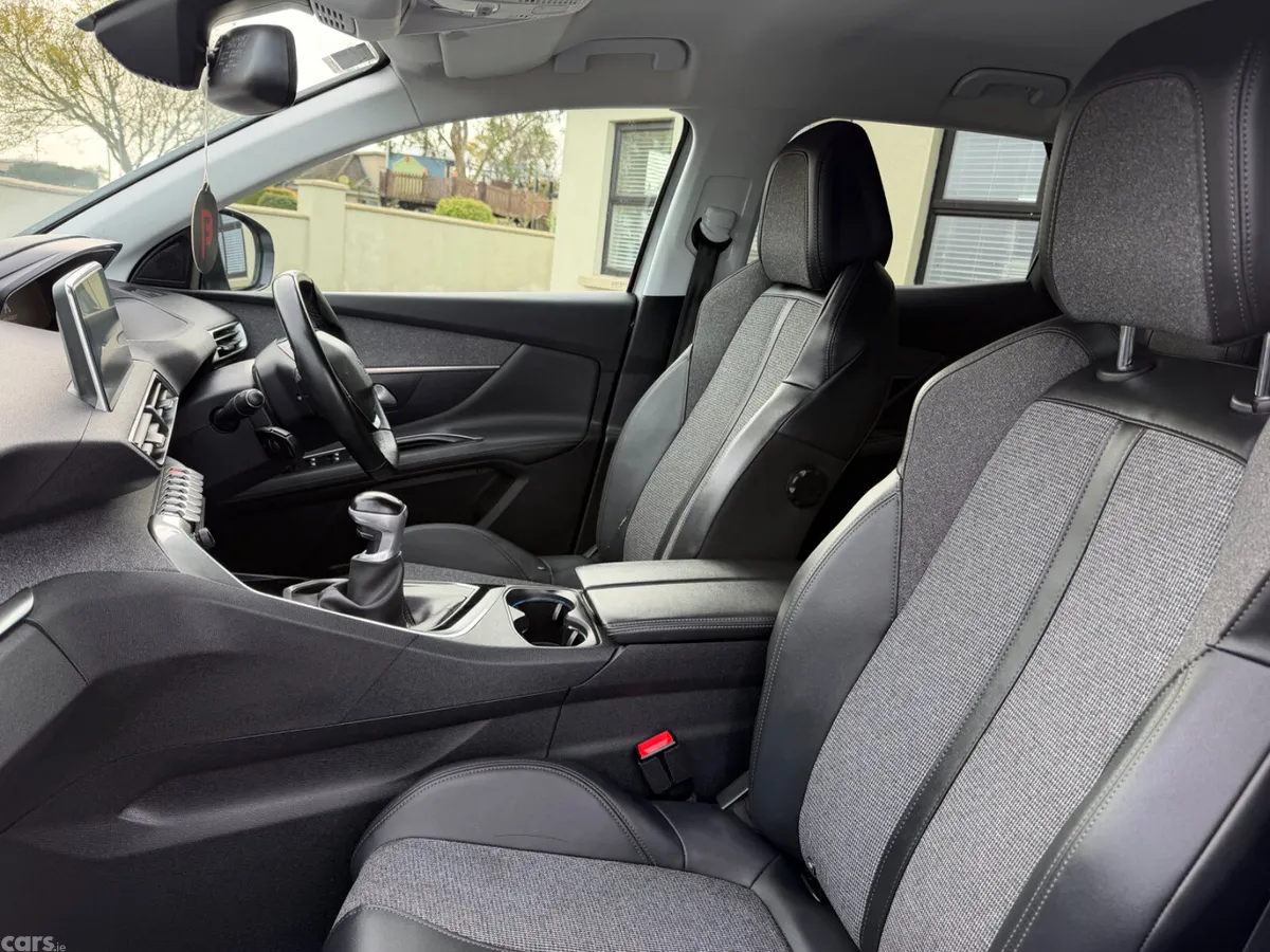 Peugeot 3008 MPV, Diesel, 2020, Grey