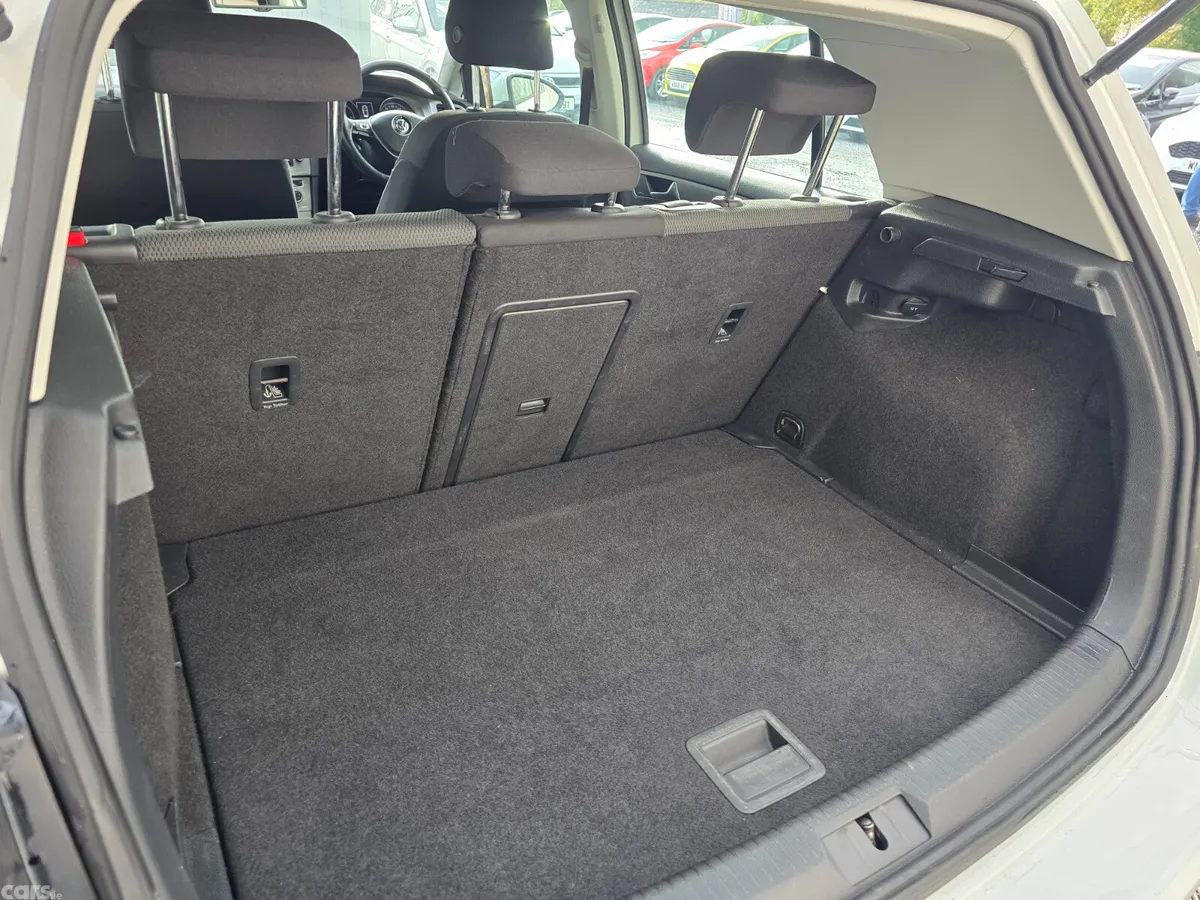 Volkswagen Golf Hatchback, Diesel, 2014, White