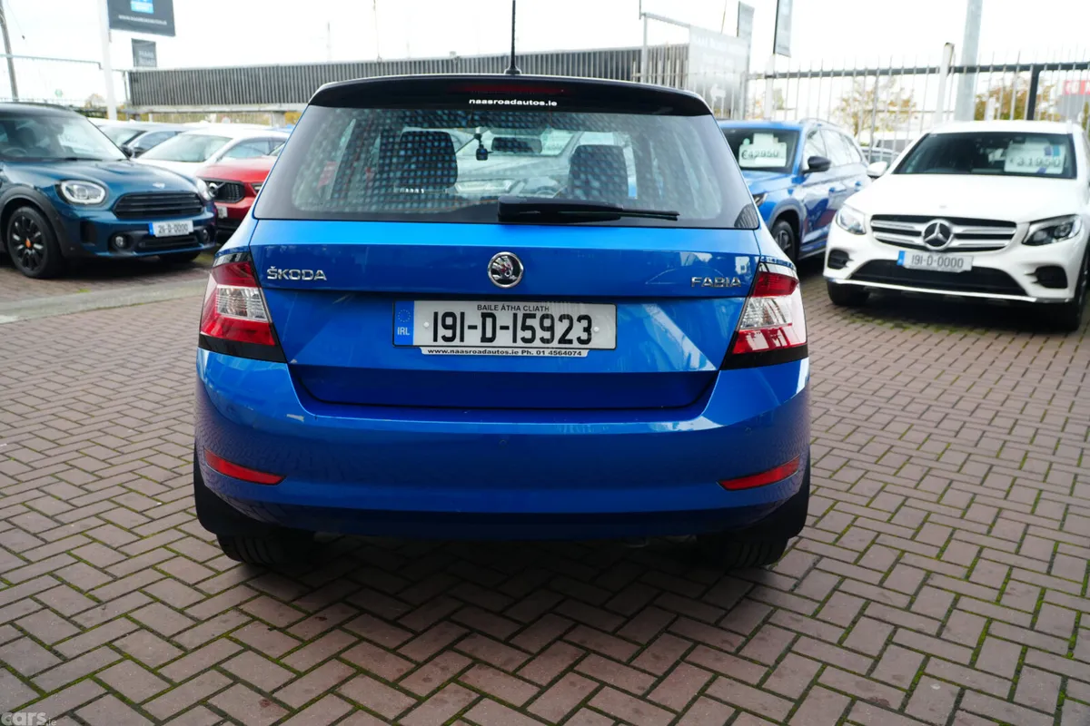 Skoda Fabia Hatchback, Petrol, 2019, Blue