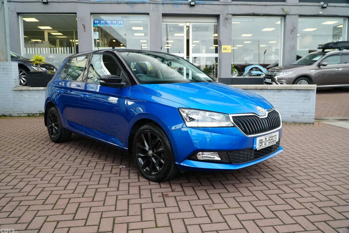 Skoda Fabia Hatchback, Petrol, 2019, Blue