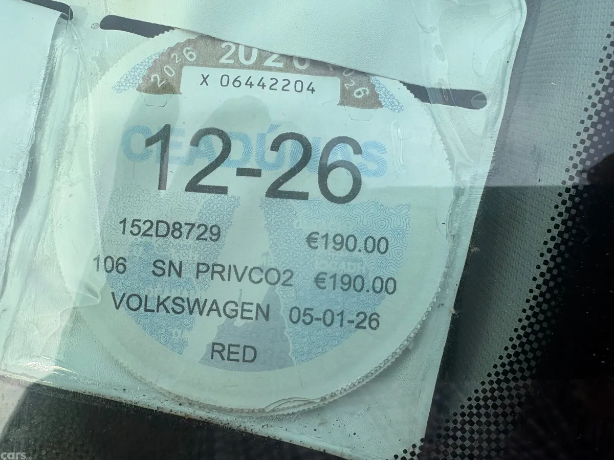 Volkswagen Polo Hatchback, Petrol, 2015, Red