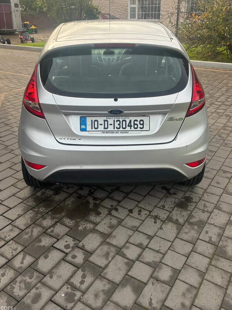 Ford Fiesta Hatchback, Diesel, 2010, Silver
