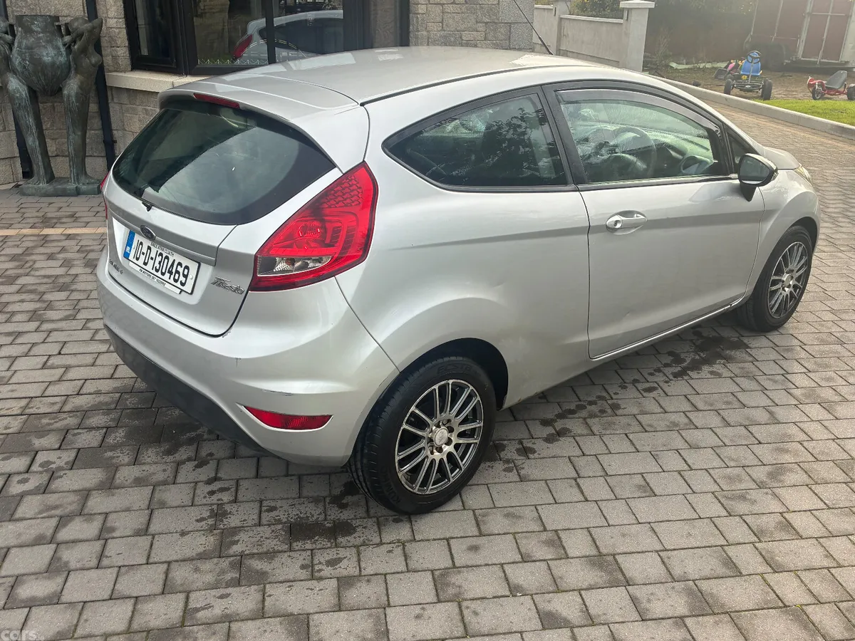 Ford Fiesta Hatchback, Diesel, 2010, Silver