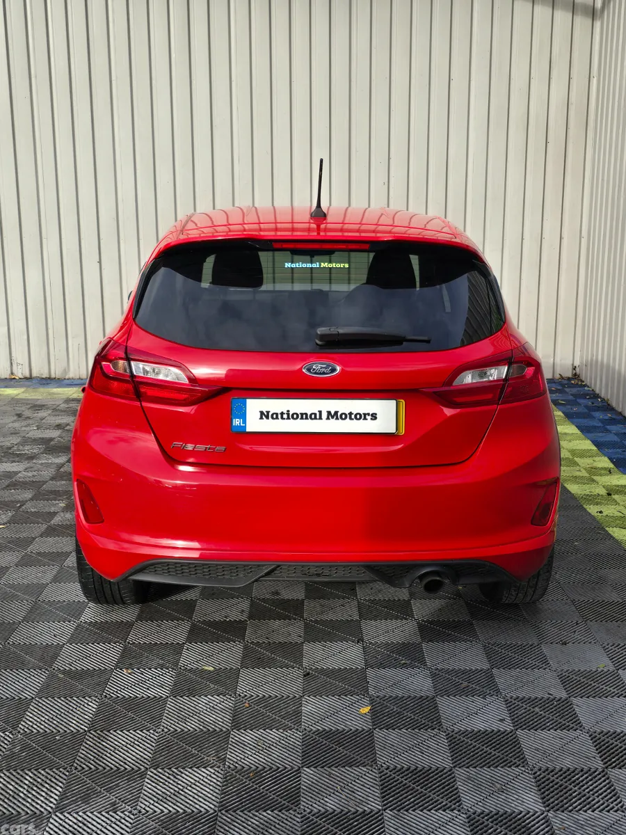 Ford Fiesta Hatchback, Petrol, 2018, Red