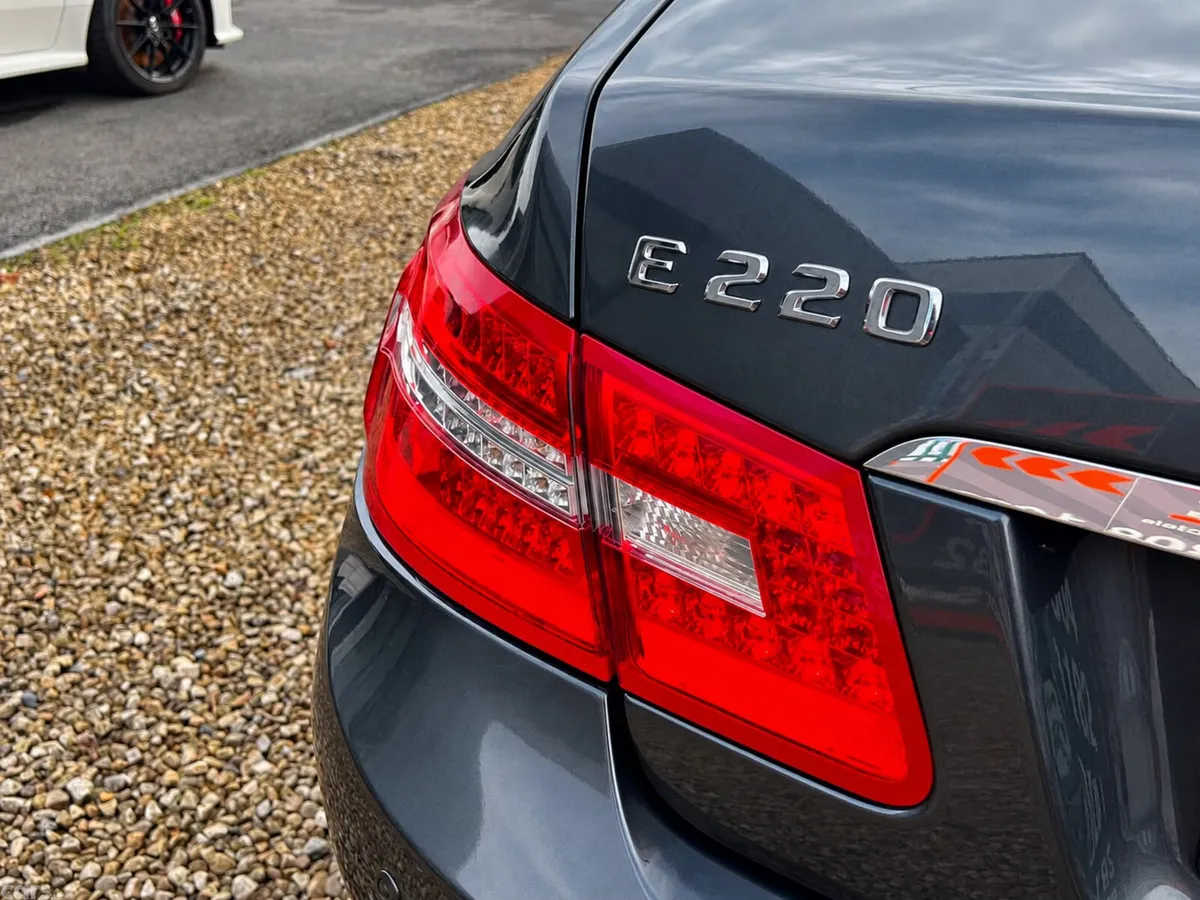Mercedes-Benz E-Class Coupe, Diesel, 2011, Grey