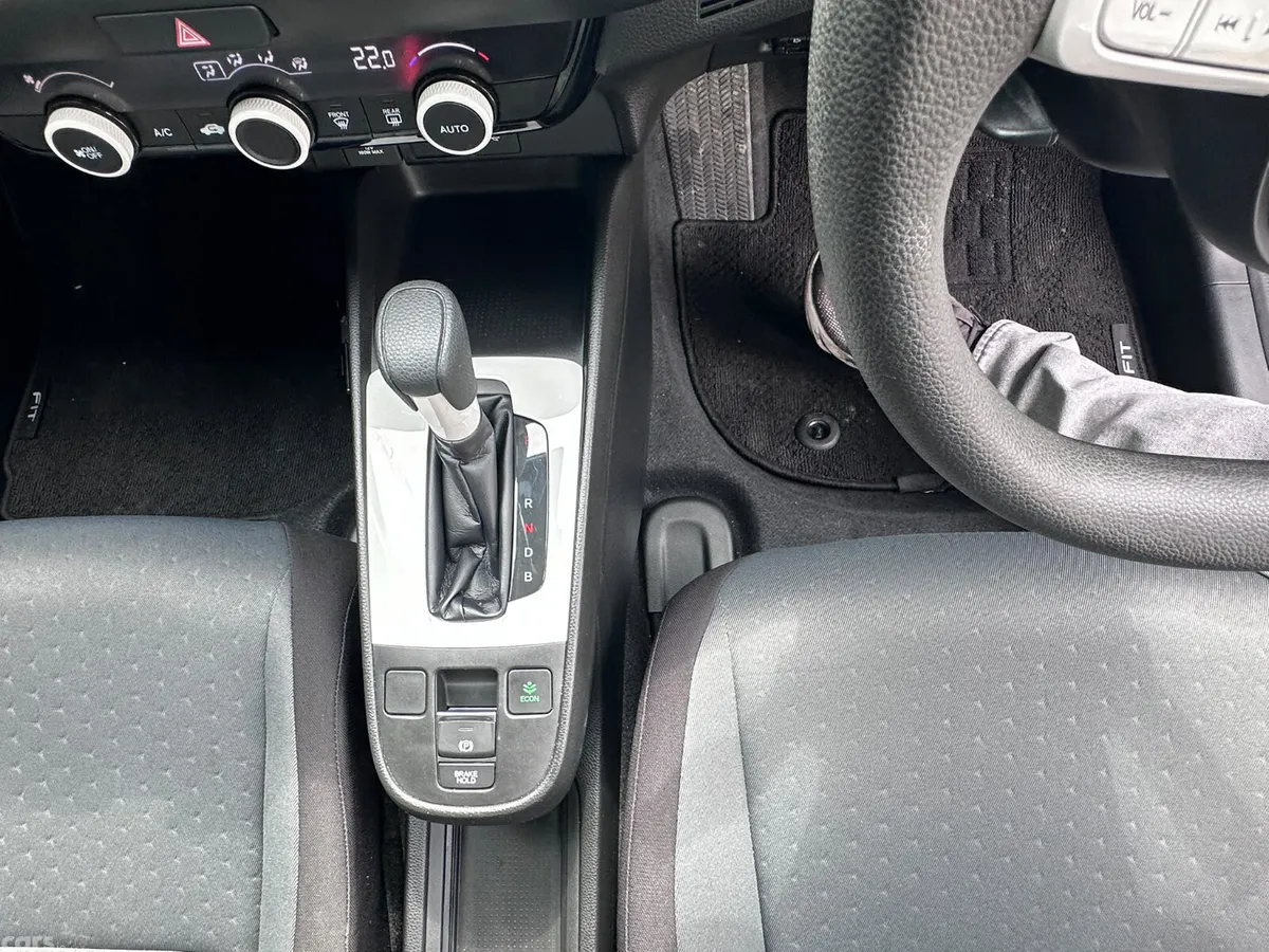 Honda Fit Hatchback, Petrol Hybrid, 2020, Silver