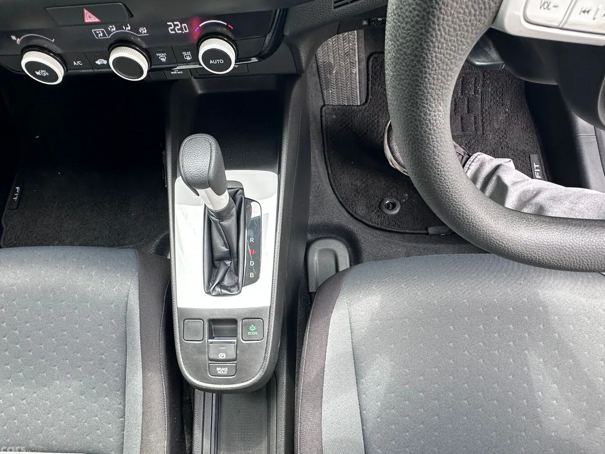 Honda Fit Hatchback, Petrol Hybrid, 2021, Silver