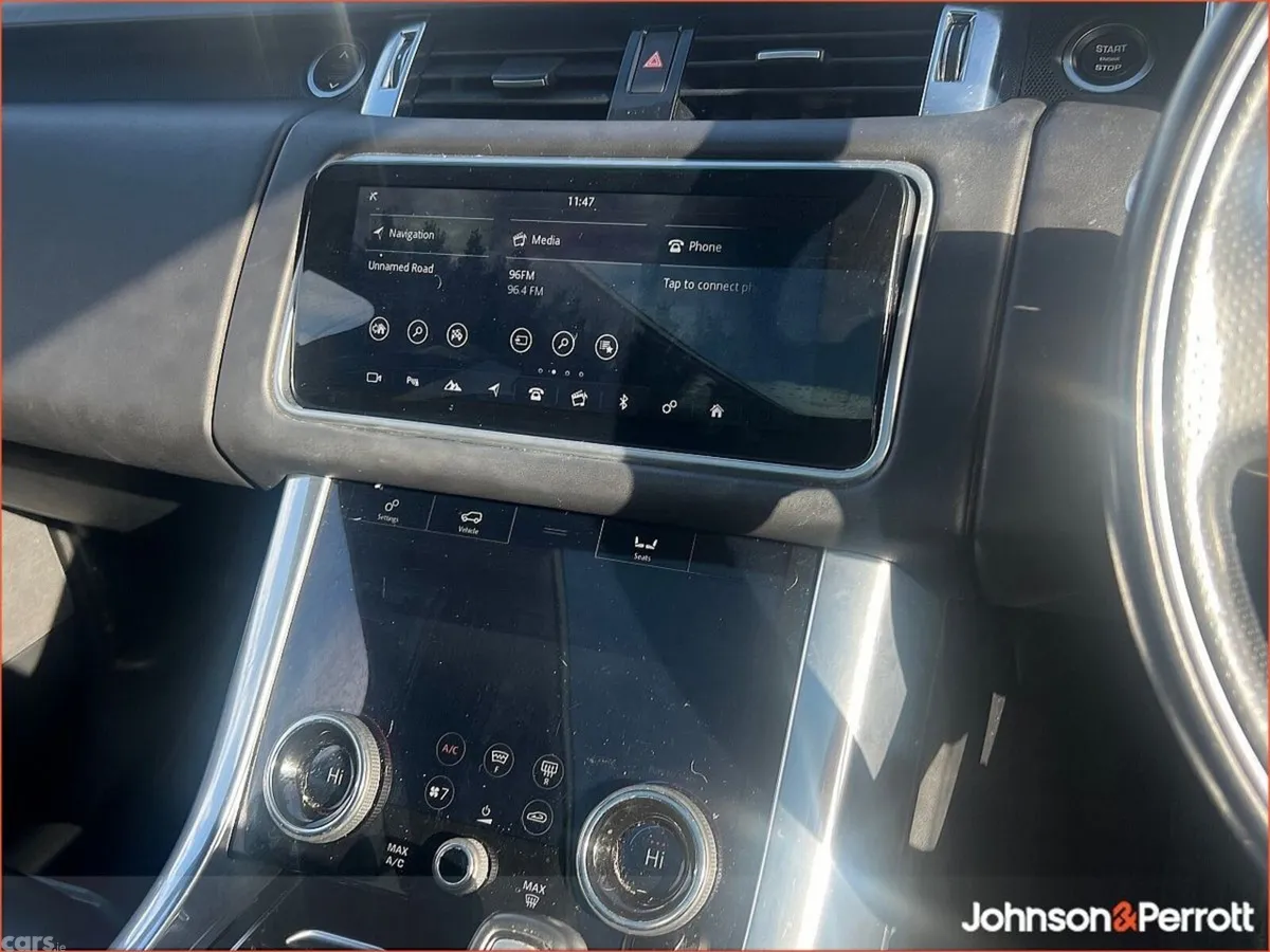 Land Rover Range Rover SUV, Petrol Plug-in Hybrid, 2021, Black