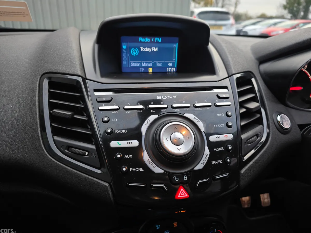 Ford Fiesta Hatchback, Petrol, 2017, Blue