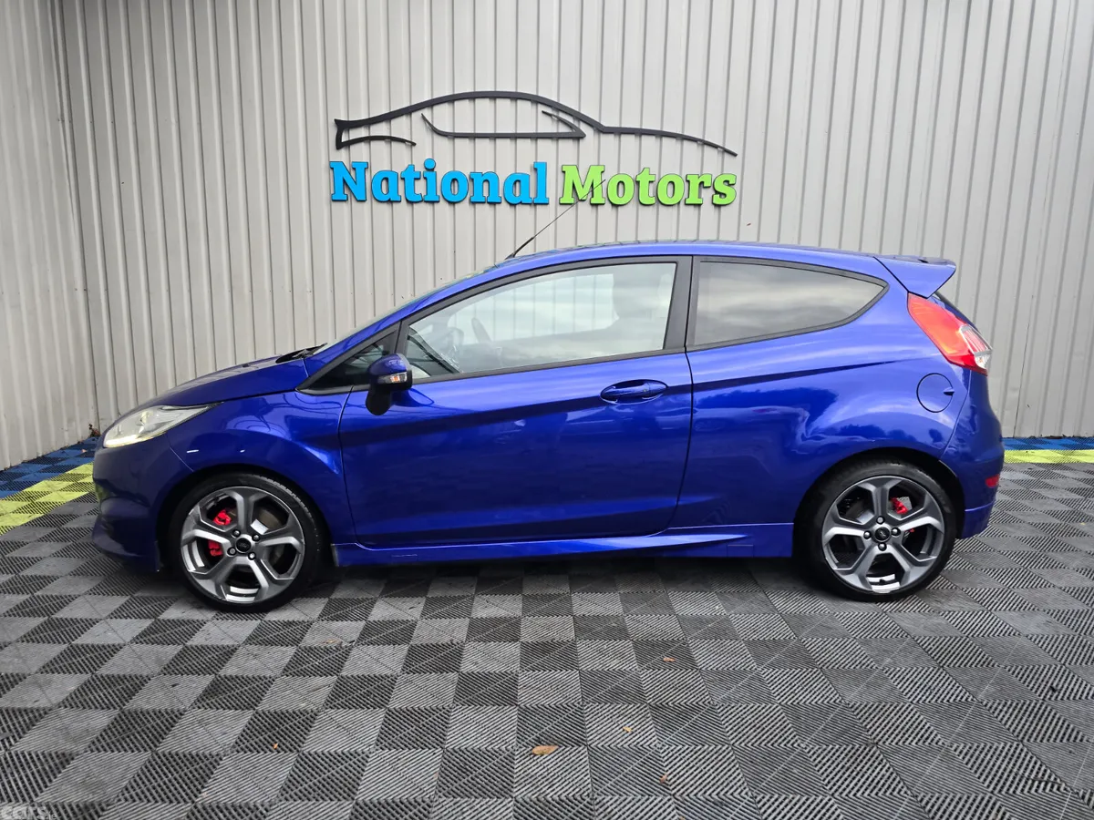 Ford Fiesta Hatchback, Petrol, 2017, Blue