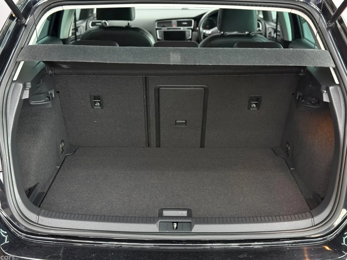 Volkswagen Golf Hatchback, Petrol, 2017, Black
