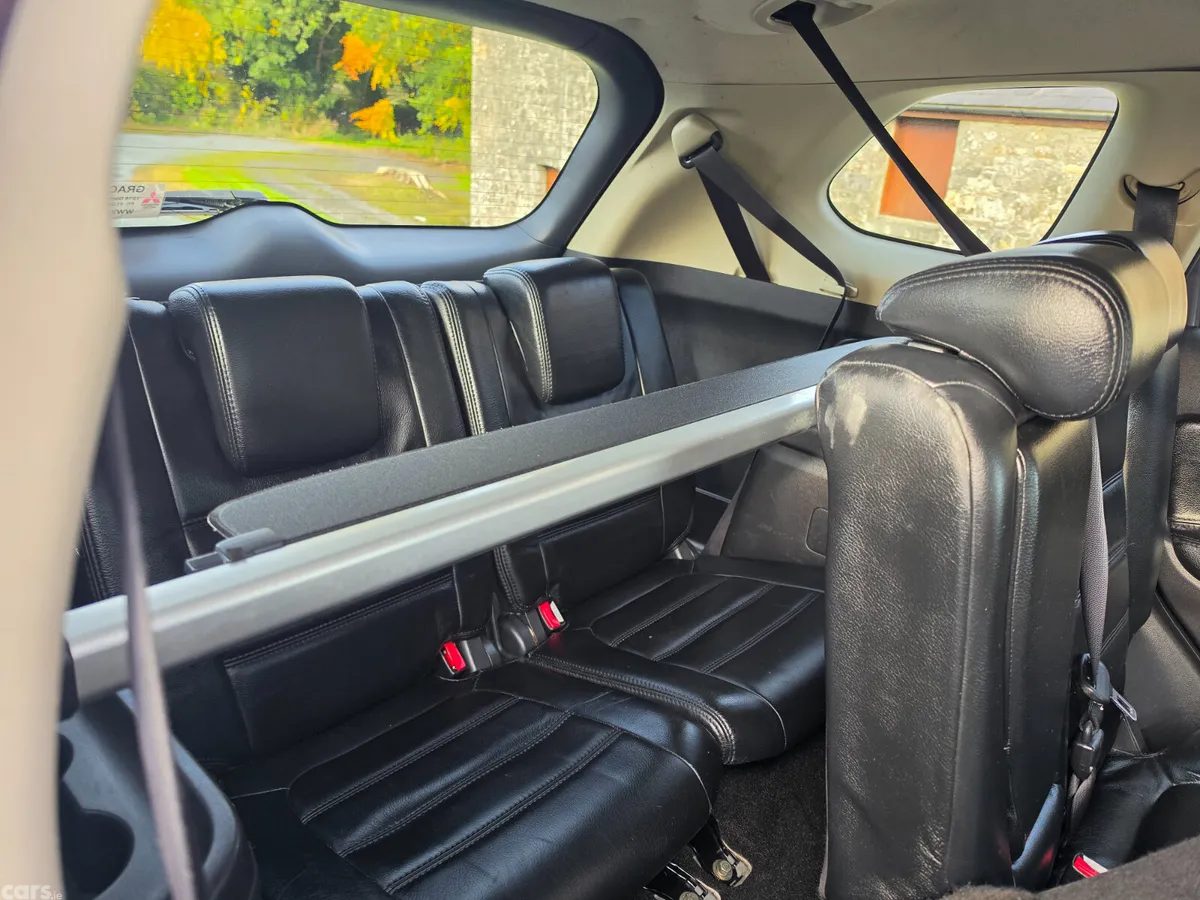 Mitsubishi Outlander SUV, Diesel, 2013, Grey