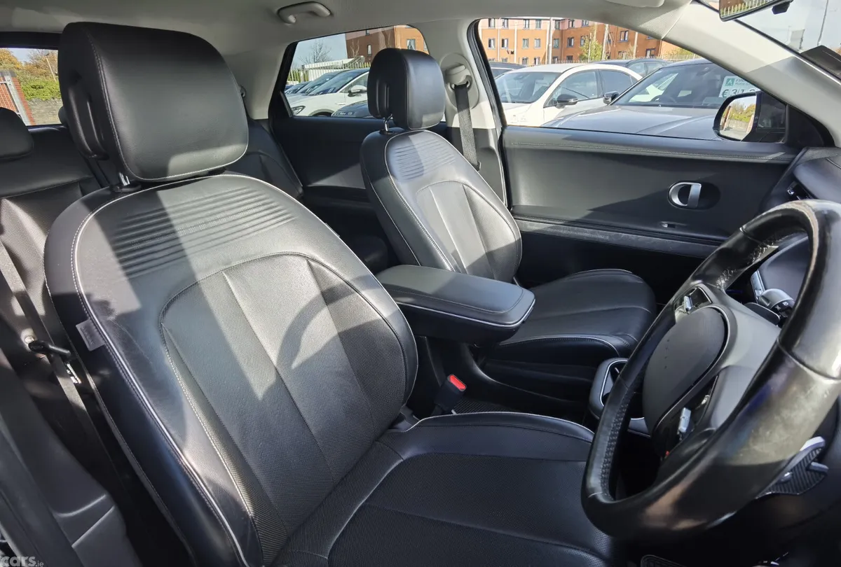 Hyundai IONIQ 5 Hatchback, Electric, 2022, Black