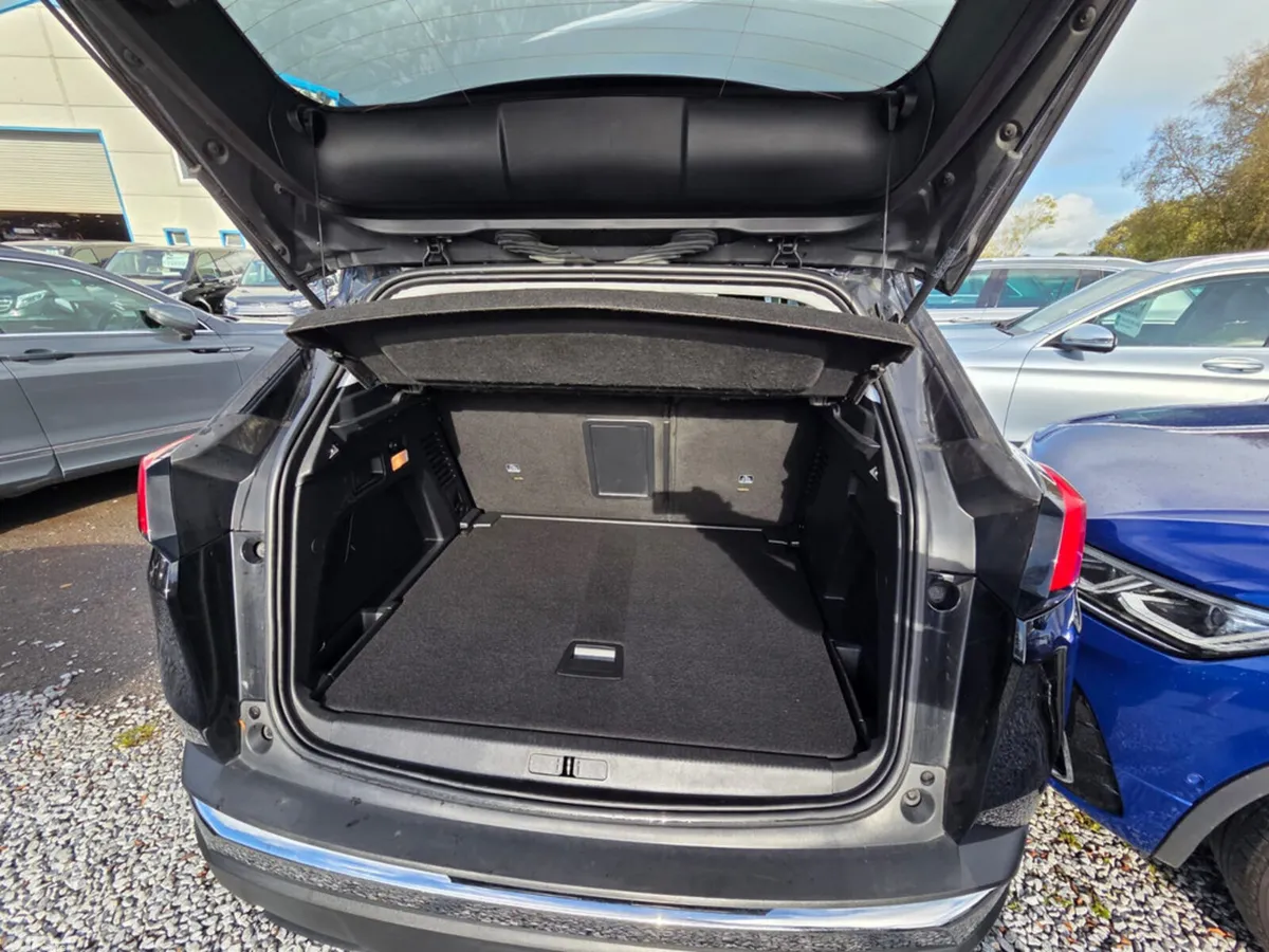 Peugeot 3008 MPV, Diesel, 2019, Black