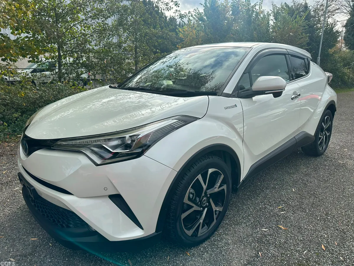 Toyota C-HR SUV, Petrol Hybrid, 2017, White