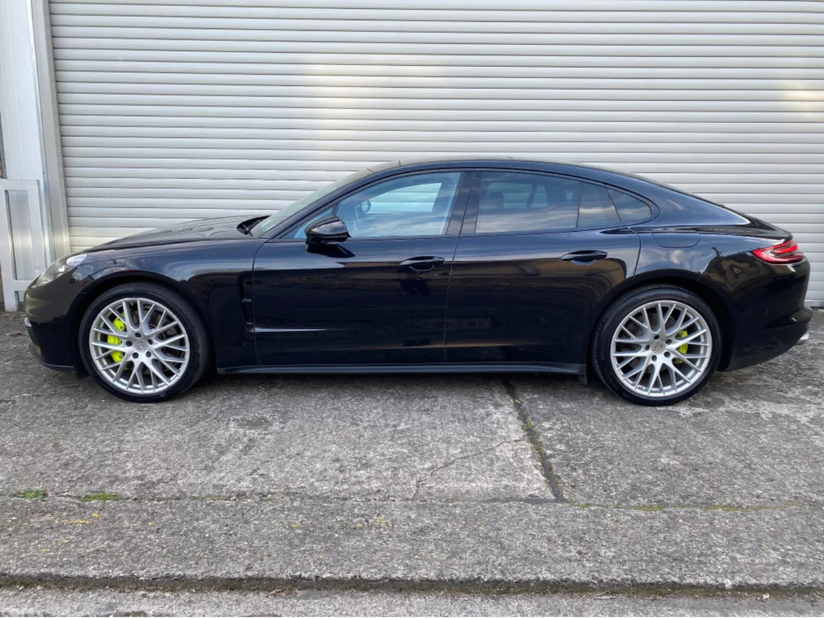Porsche Panamera Hatchback, Petrol Hybrid, 2017, Black