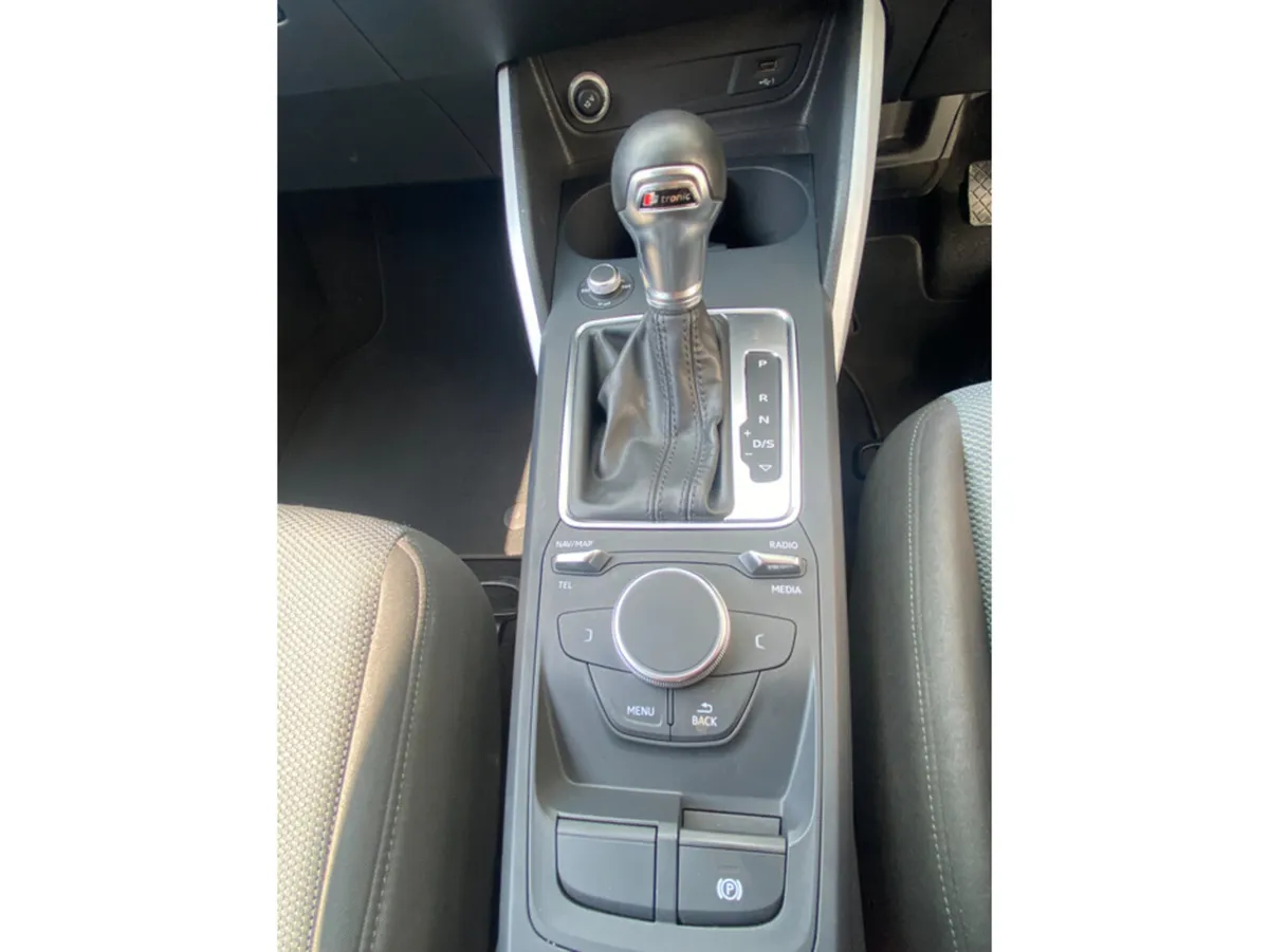 Audi Q2 SUV, Petrol, 2017, White